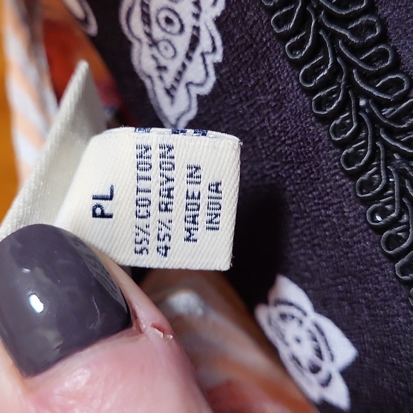 EUC St. John's Bay striped blouse. Peach, red, and blue. Size PL - Picture 3 of 4